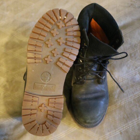 Women's Timberland Black Lace up Boots - Picture 3 of 4